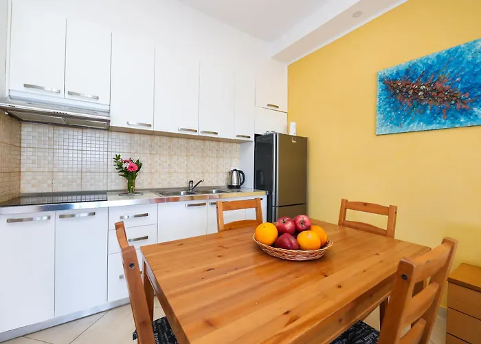 Aparthotel Lorel's Homes 3*