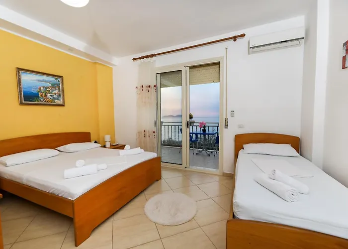 Lorel's Homes 3* Vlorë