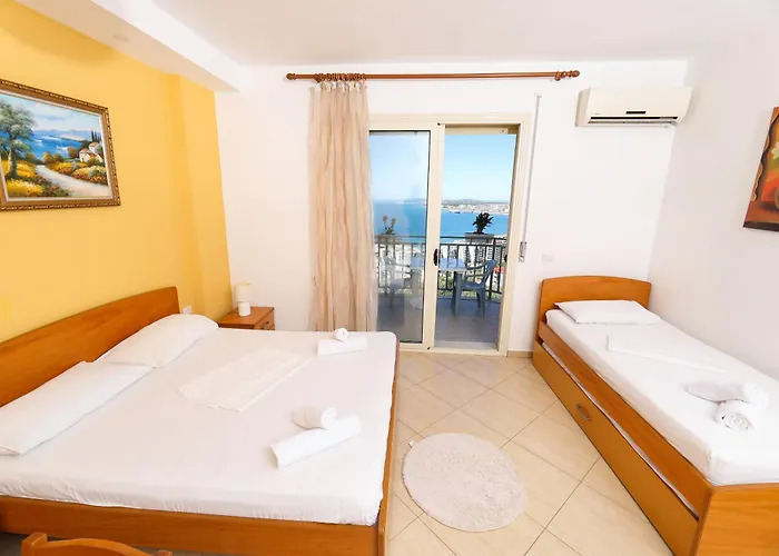 Lorel's Homes 3* Vlorë