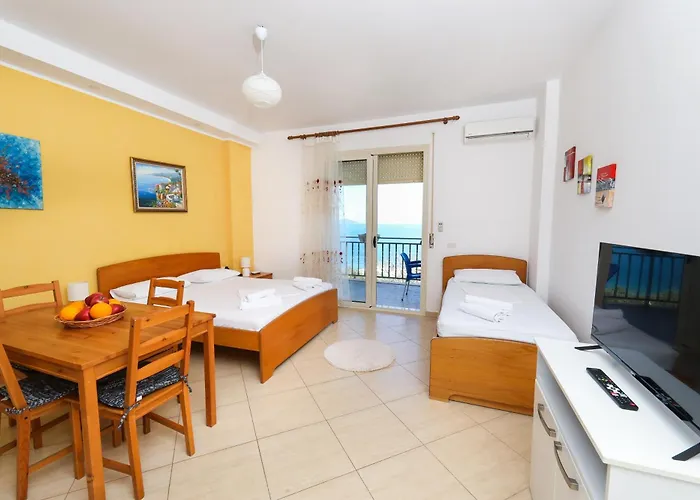 Lorel's Homes 3* Vlorë