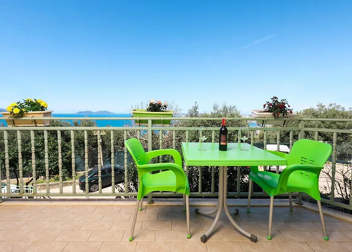 Lorel's Homes Aparthotel 3*