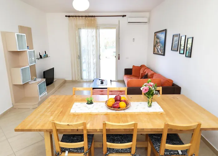 Lorel's Homes Vlorë